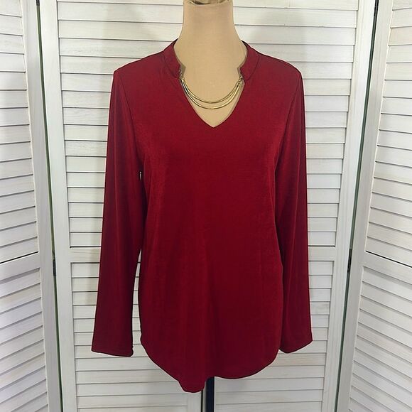 Travelers By Chico's Top Size 1 (8) Emerald Red NWOT - Picture 3 of 16